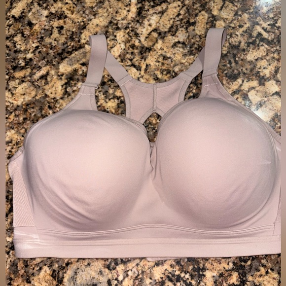 Victoria Secret VSX Incredible sports bra 36DDD like new - Picture 1 of 6